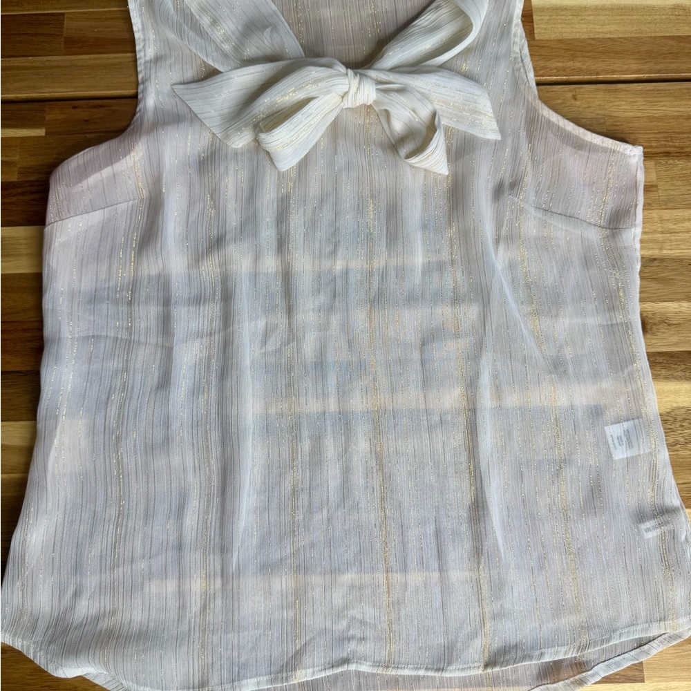 New York & Company White Sleeveless‎ Bow Blouse